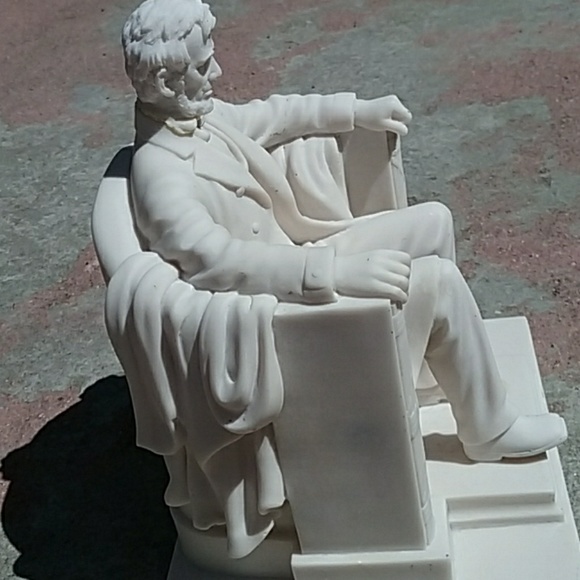 8" ABRAHAM LINCOLN FIGURINE - Picture 3 of 8